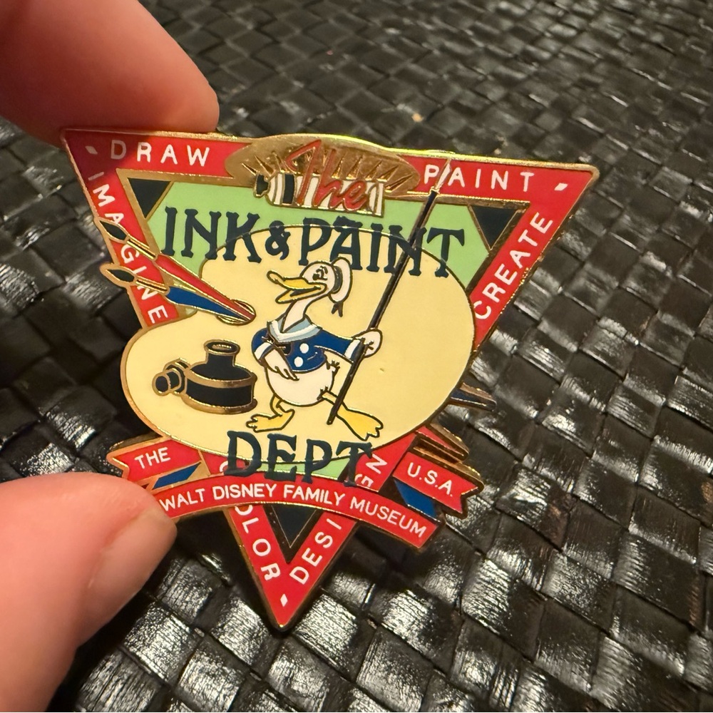Disney Ink & Paint Department Trading Pin - Picture 2 of 4